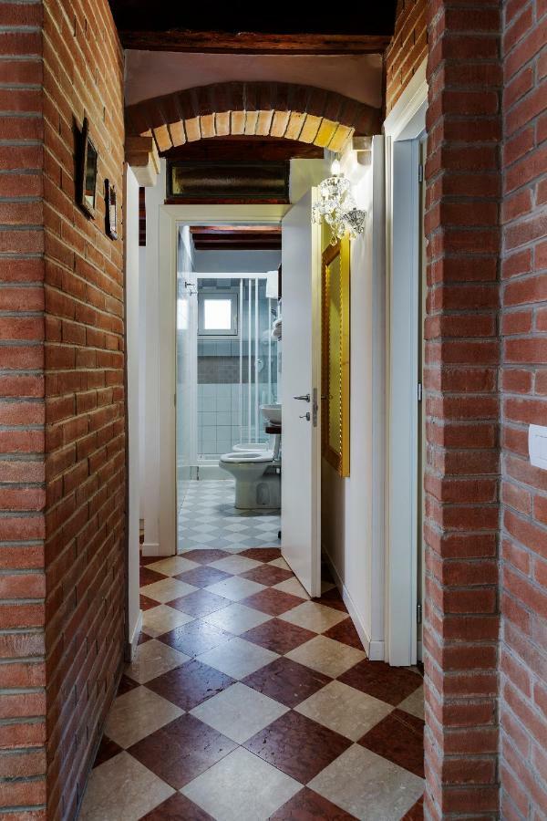 Antico Caminetto Alla Biennale Veneza Exterior foto